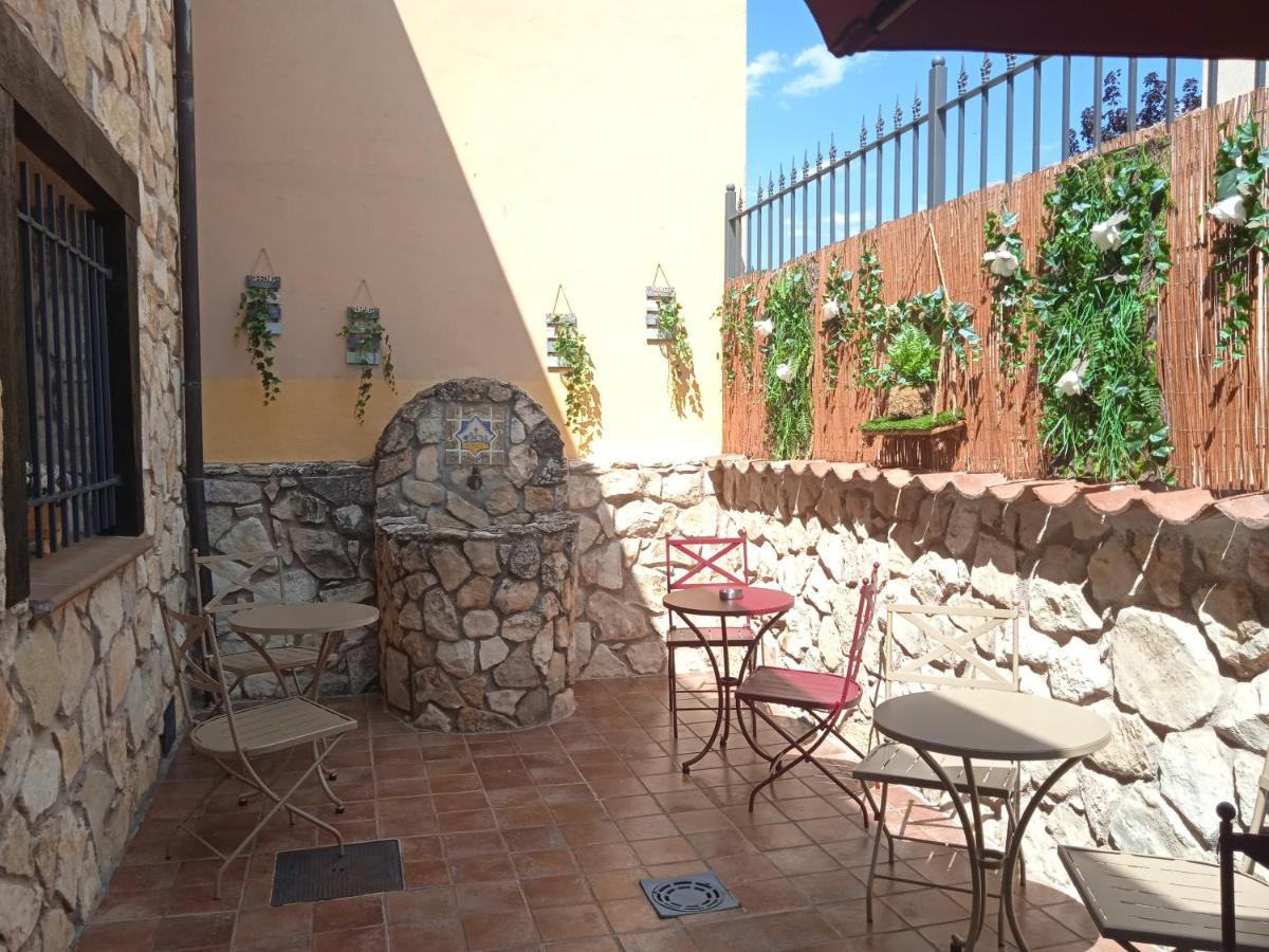 Mis Cuatro Estaciones, Casa Boutique Pension Sotos de Sepúlveda Buitenkant foto